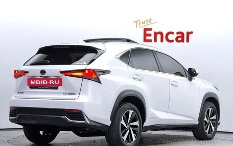 Lexus NX I, 2021 год, 3 600 000 рублей, 3 фотография