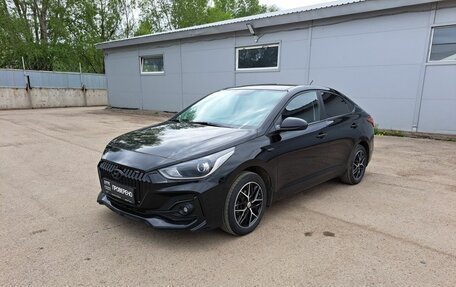 Hyundai Solaris II рестайлинг, 2017 год, 879 000 рублей, 1 фотография