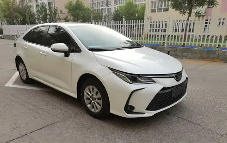 Toyota Corolla, 2021 год, 1 200 000 рублей, 5 фотография