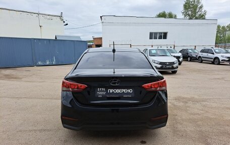 Hyundai Solaris II рестайлинг, 2017 год, 879 000 рублей, 7 фотография
