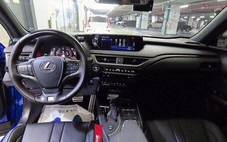 Lexus UX I, 2020 год, 2 650 000 рублей, 10 фотография