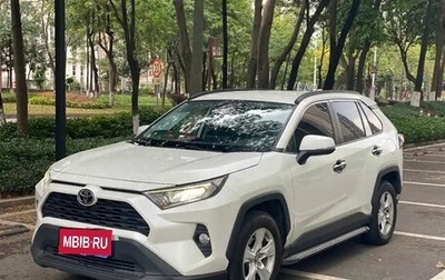 Toyota RAV4, 2022 год, 2 030 000 рублей, 1 фотография