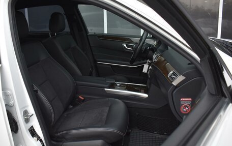 Mercedes-Benz E-Класс, 2015 год, 2 300 000 рублей, 8 фотография