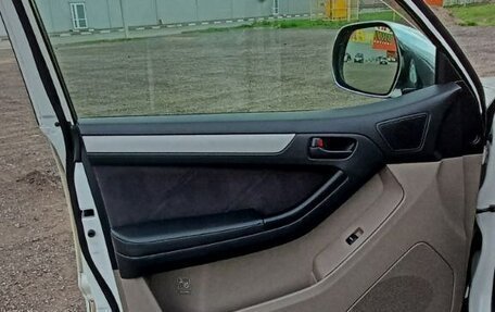 Toyota Hilux Surf IV, 2005 год, 2 500 000 рублей, 27 фотография
