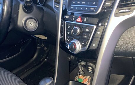 Hyundai i30 II рестайлинг, 2012 год, 920 000 рублей, 11 фотография
