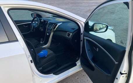 Hyundai i30 II рестайлинг, 2012 год, 920 000 рублей, 12 фотография