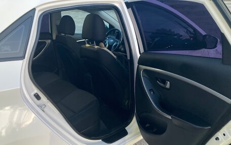 Hyundai i30 II рестайлинг, 2012 год, 920 000 рублей, 10 фотография