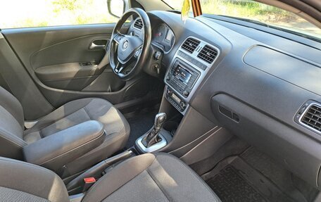 Volkswagen Polo VI (EU Market), 2017 год, 1 120 000 рублей, 14 фотография