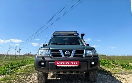 Nissan Patrol, 2002 год, 2 200 000 рублей, 8 фотография
