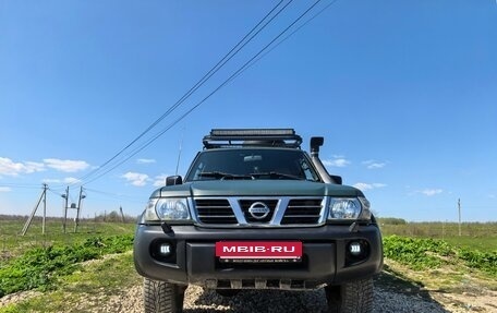 Nissan Patrol, 2002 год, 2 200 000 рублей, 11 фотография