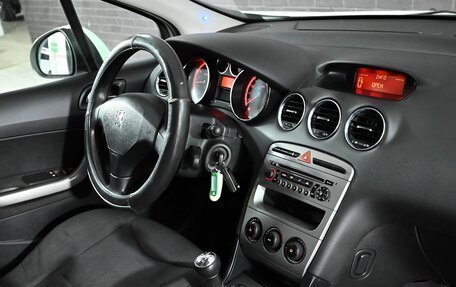 Peugeot 308 II, 2011 год, 525 000 рублей, 13 фотография