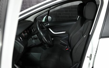 Peugeot 308 II, 2011 год, 525 000 рублей, 10 фотография