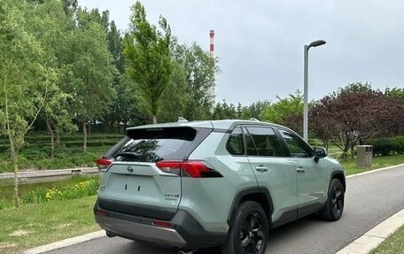 Toyota RAV4, 2022 год, 2 620 000 рублей, 5 фотография