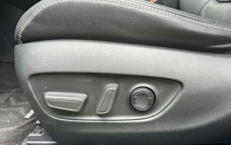Toyota RAV4, 2022 год, 2 620 000 рублей, 9 фотография