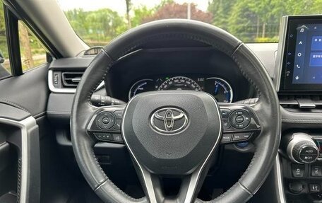 Toyota RAV4, 2022 год, 2 620 000 рублей, 13 фотография