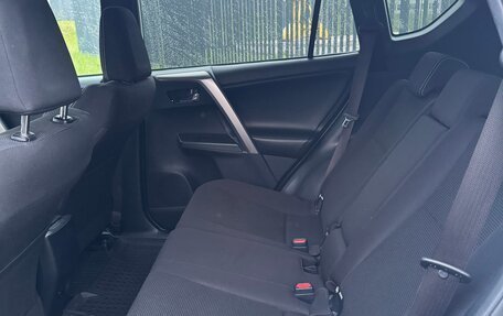 Toyota RAV4, 2018 год, 2 900 000 рублей, 6 фотография