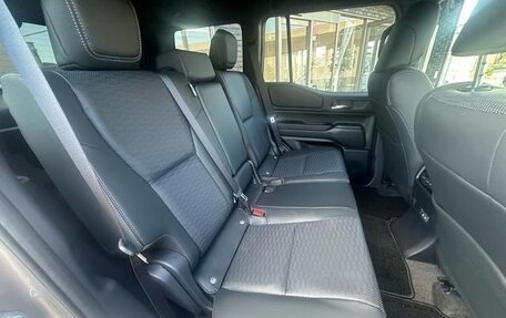 Toyota Land Cruiser Prado, 2025 год, 16 фотография