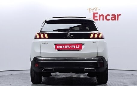 Peugeot 3008 II, 2022 год, 1 880 000 рублей, 4 фотография