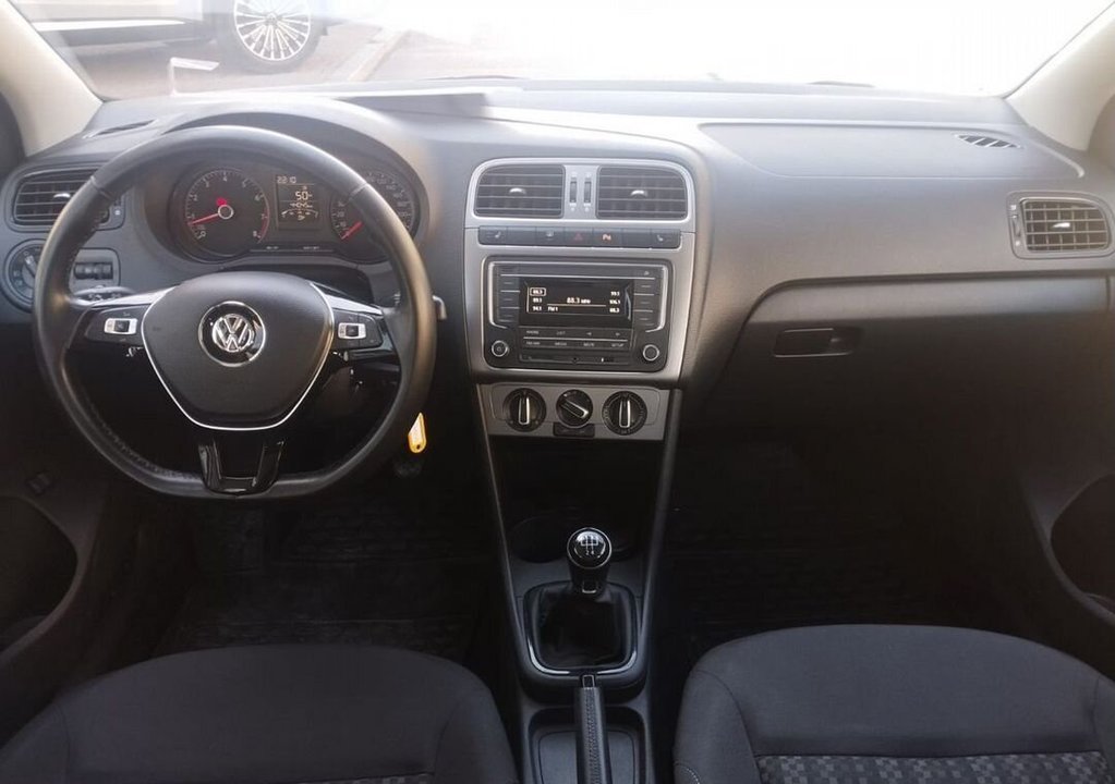 Volkswagen Polo, 2018 год, 1 175 000 рублей, 11 фотография