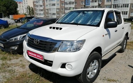 Toyota Hilux VII, 2012 год, 2 590 000 рублей, 5 фотография