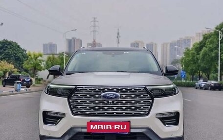 Ford Explorer VI, 2021 год, 3 456 000 рублей, 2 фотография