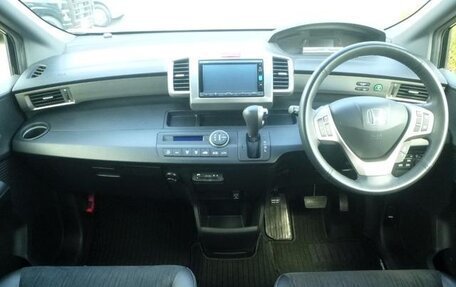 Honda Freed I, 2016 год, 798 000 рублей, 10 фотография