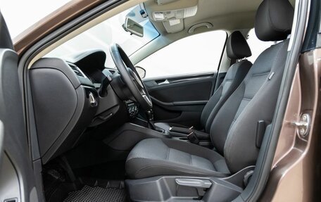 Volkswagen Jetta VI, 2014 год, 948 000 рублей, 34 фотография