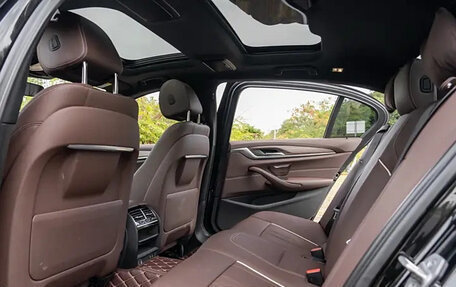 BMW 5 серия, 2022 год, 4 265 000 рублей, 14 фотография