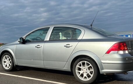 Opel Astra H, 2011 год, 750 000 рублей, 2 фотография