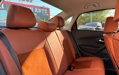 Volkswagen Polo VI (EU Market), 2012 год, 950 000 рублей, 34 фотография