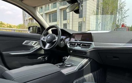 BMW 3 серия, 2021 год, 3 300 000 рублей, 13 фотография