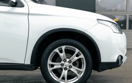 Mitsubishi Outlander III рестайлинг 3, 2014 год, 1 630 000 рублей, 9 фотография
