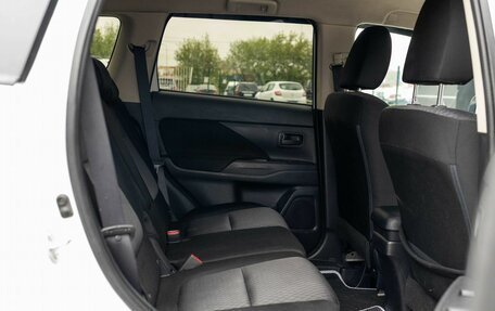 Mitsubishi Outlander III рестайлинг 3, 2014 год, 1 630 000 рублей, 18 фотография