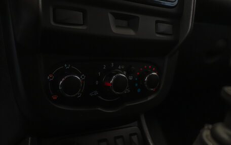 Renault Duster I рестайлинг, 2017 год, 1 219 000 рублей, 12 фотография