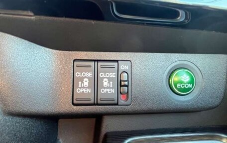 Honda Stepwgn IV, 2020 год, 1 598 000 рублей, 15 фотография