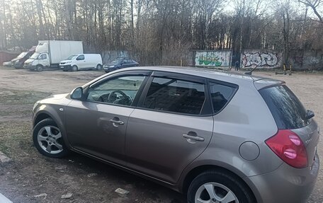 KIA cee'd I рестайлинг, 2009 год, 650 000 рублей, 2 фотография