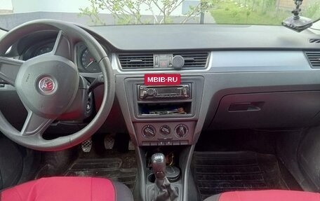 Skoda Rapid I, 2014 год, 1 050 000 рублей, 4 фотография