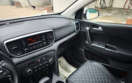 KIA Sportage IV рестайлинг, 2020 год, 1 900 000 рублей, 3 фотография