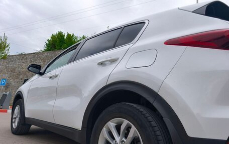 KIA Sportage IV рестайлинг, 2020 год, 1 900 000 рублей, 20 фотография