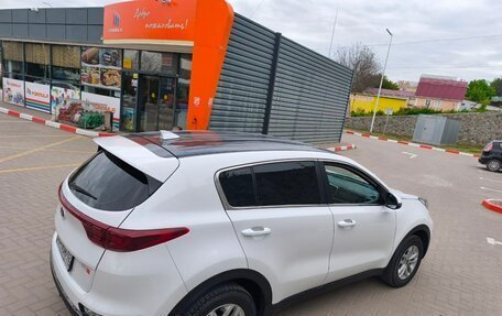 KIA Sportage IV рестайлинг, 2020 год, 1 900 000 рублей, 32 фотография