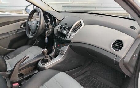 Chevrolet Cruze II, 2013 год, 744 000 рублей, 6 фотография