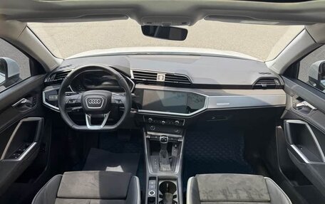 Audi Q3, 2021 год, 2 200 000 рублей, 6 фотография