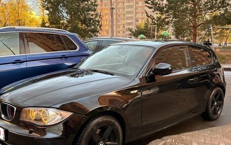 BMW 1 серия, 2011 год, 999 999 рублей, 2 фотография