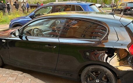 BMW 1 серия, 2011 год, 999 999 рублей, 6 фотография