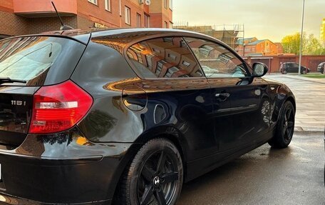 BMW 1 серия, 2011 год, 999 999 рублей, 9 фотография