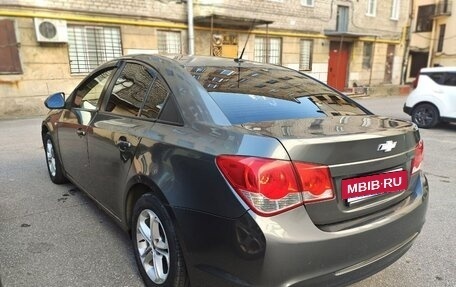 Chevrolet Cruze II, 2010 год, 495 000 рублей, 4 фотография
