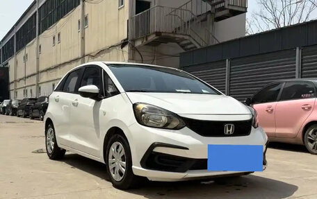 Honda Fit, 2021 год, 1 200 000 рублей, 3 фотография