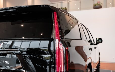 Cadillac Escalade V, 2025 год, 23 900 000 рублей, 37 фотография