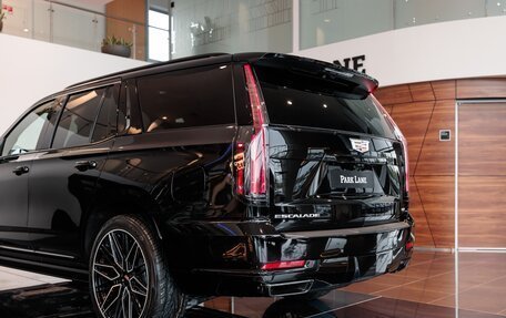 Cadillac Escalade V, 2025 год, 23 900 000 рублей, 36 фотография