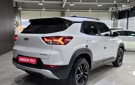 Chevrolet TrailBlazer, 2021 год, 1 790 000 рублей, 6 фотография